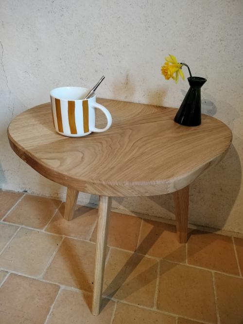 Petite table chataigner